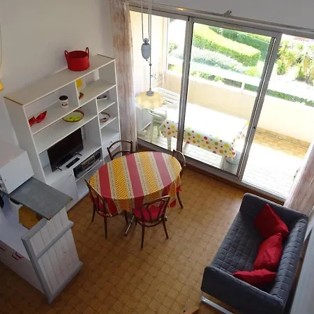 F2 Mezzanine Avec Piscine, Parking Et Climatisation A Palavas, Proche Et Centre-ville - Fr-1-559-8 Lejlighed