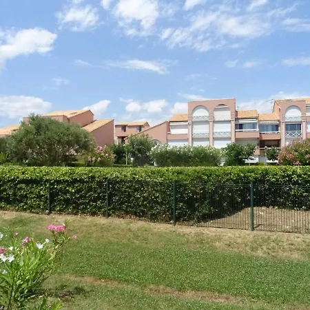F2 Mezzanine Avec Piscine, Parking Et Climatisation A Palavas, Proche Et Centre-ville - Fr-1-559-8 Lägenhet
