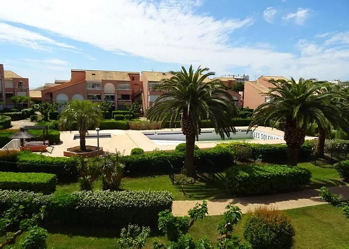 F2 Mezzanine Avec Piscine, Parking Et Climatisation A Palavas, Proche Et Centre-ville - Fr-1-559-8 Apartament