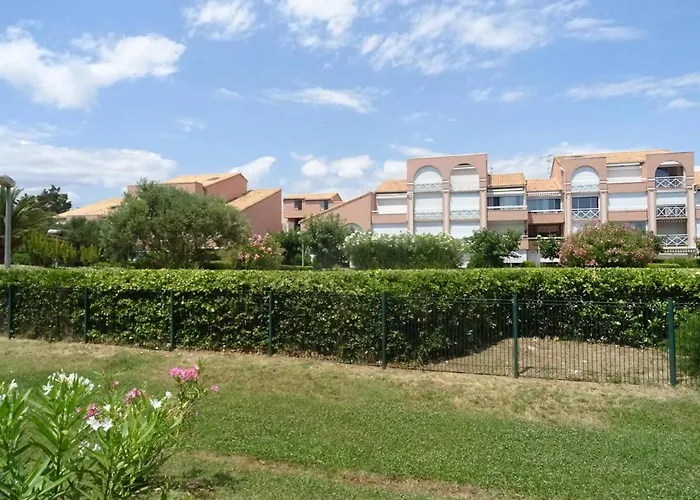 F2 Mezzanine Avec Piscine, Parking Et Climatisation A Palavas, Proche Et Centre-ville - Fr-1-559-8 Apartament